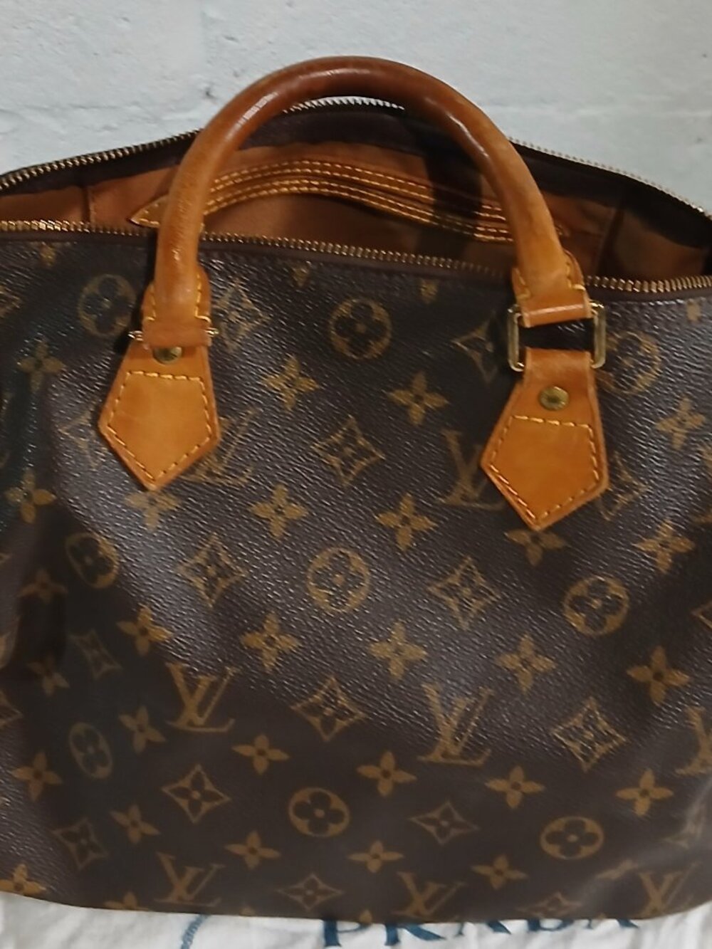 LOUIS VUITTON SPEEDY MONOGRAM HANDBAG / Brown - Picture 3 of 9